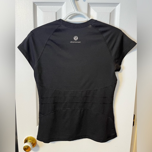 lululemon black t-shirt silverescent - Picture 4 of 10